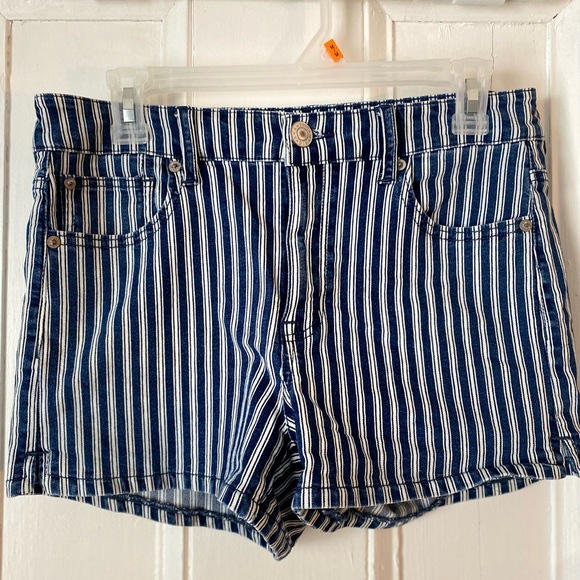 Blue And White Striped American Eagle High Waisted Shorts! - Picture 1 of 2